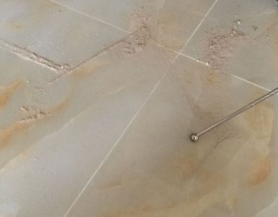 合肥市瓷砖空鼓维修公司分享粘合剂选择不当在瓷砖铺贴过程中可能导致以下问题